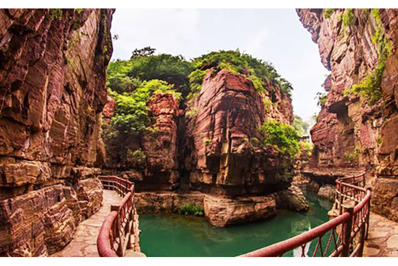 郑州鸿雁旅行社：专业定制您的完美旅程，畅游国内外热门景点